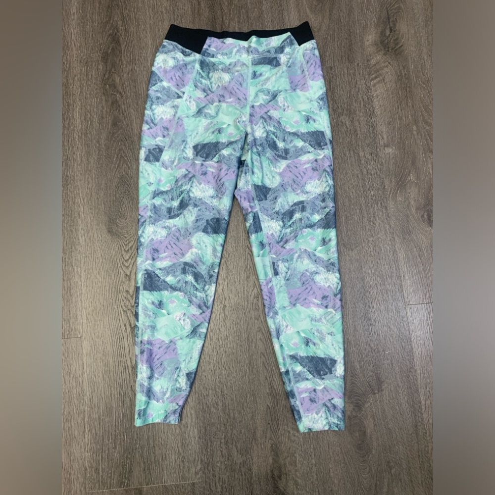 Cycle House By Marika Leggings Women’s XL Colorful Mountain Pattern Athletic